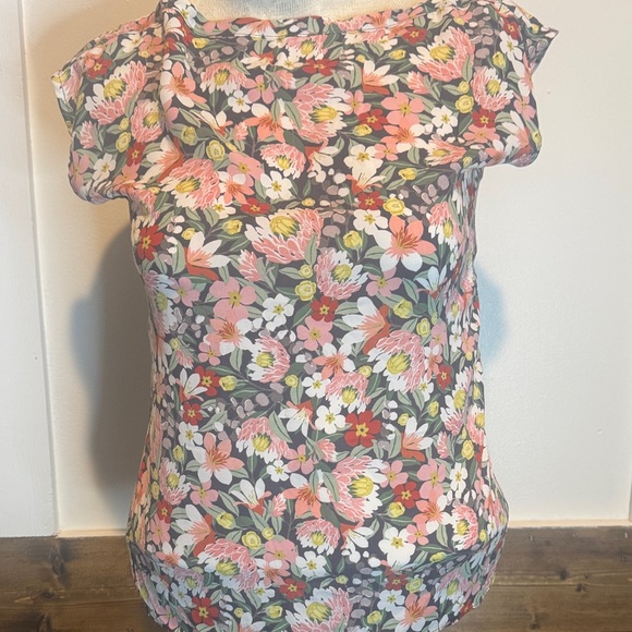 LOFT Tops - LOFT Multicolor Floral Blouse- Size XSP
